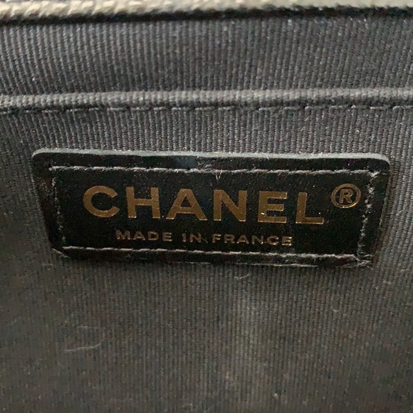 Chanel Chevron Boy Bag - Picture 6 of 10
